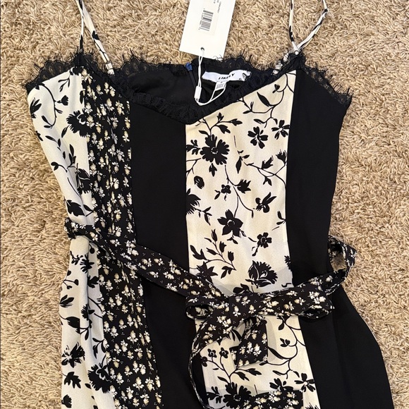 LIKELY dress black and white NWT! Size 6 - Picture 4 of 6
